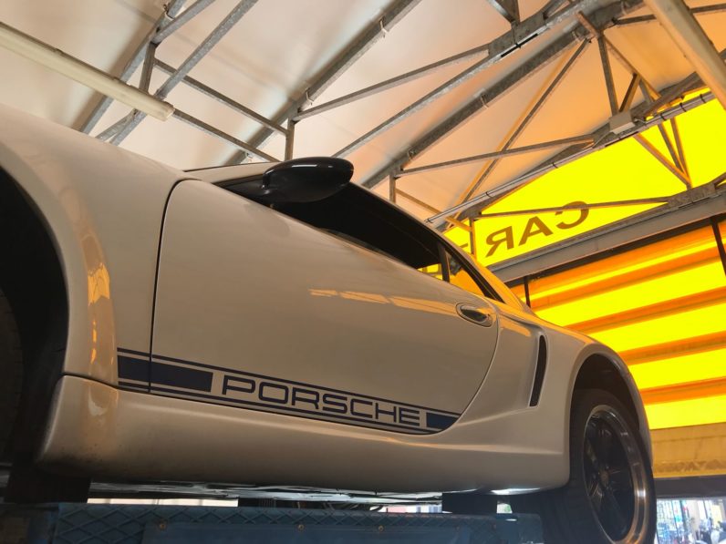 Auto Porsche in officina CarZurigo